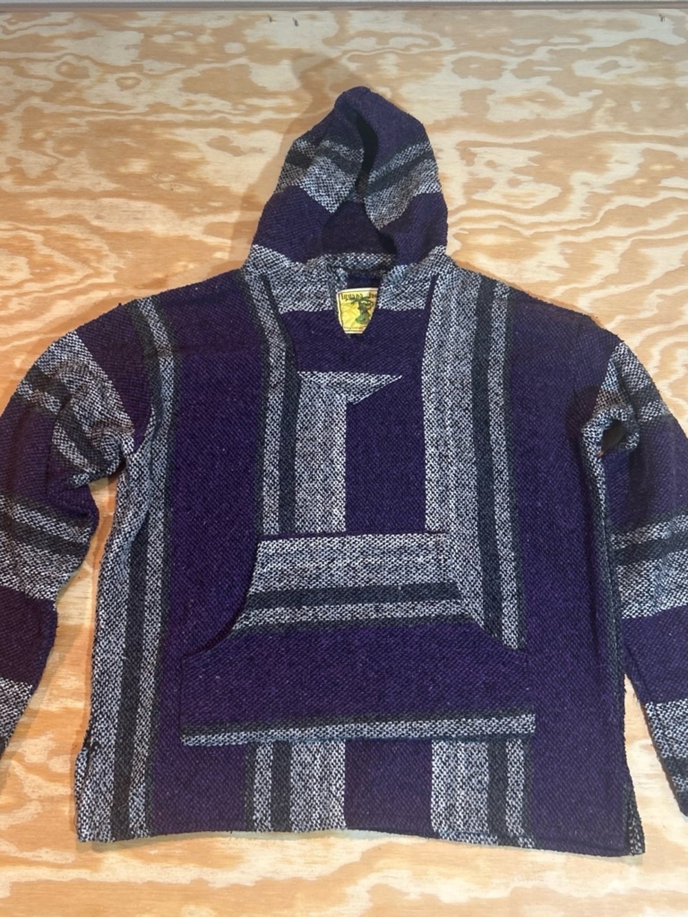 Iguana Jack Baha Hooded Poncho in Purple and Gray SIze L
